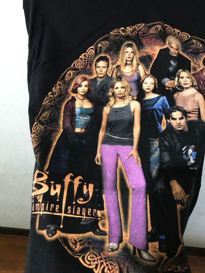Vintage Buffy The Vampire Slayer Shirt