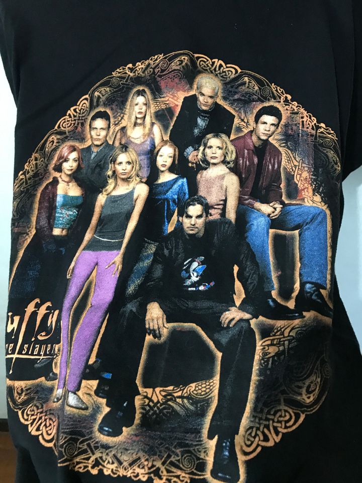 Vintage Buffy The Vampire Slayer Shirt
