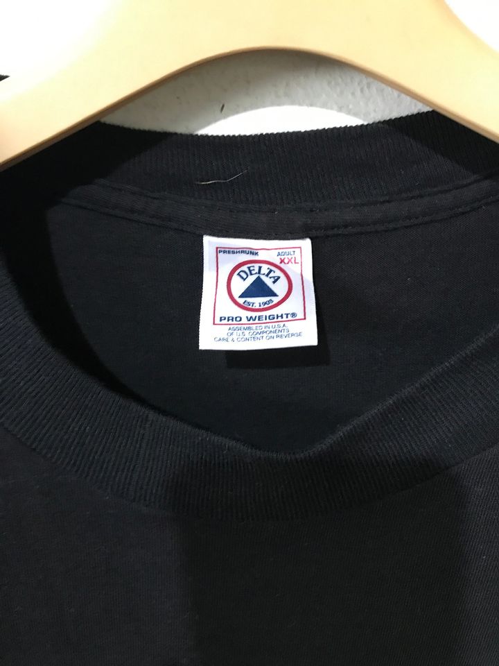 Vintage 1998 Buffy The Vampire Slayer Shirt