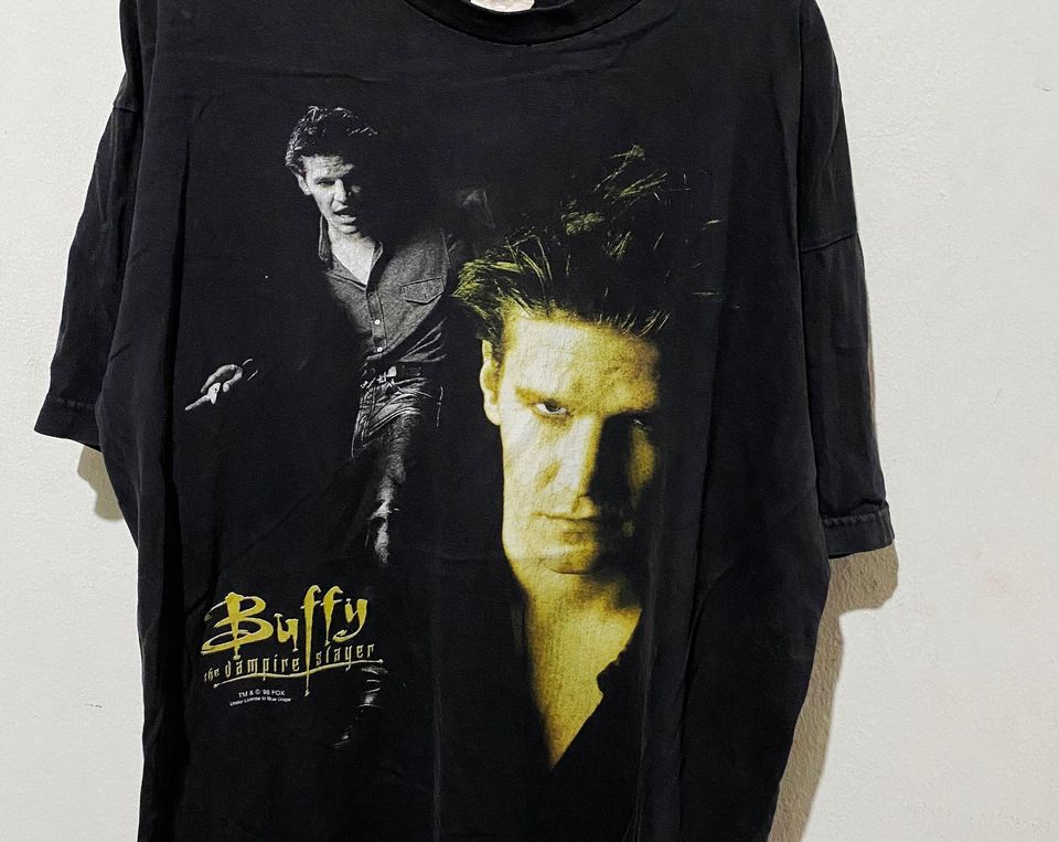Vintage 1998 Buffy The Vampire Slayer Shirt