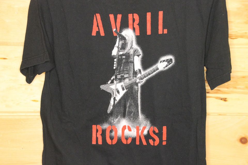 Vintage Avril Lavigne Avril Rocks T-Shirt