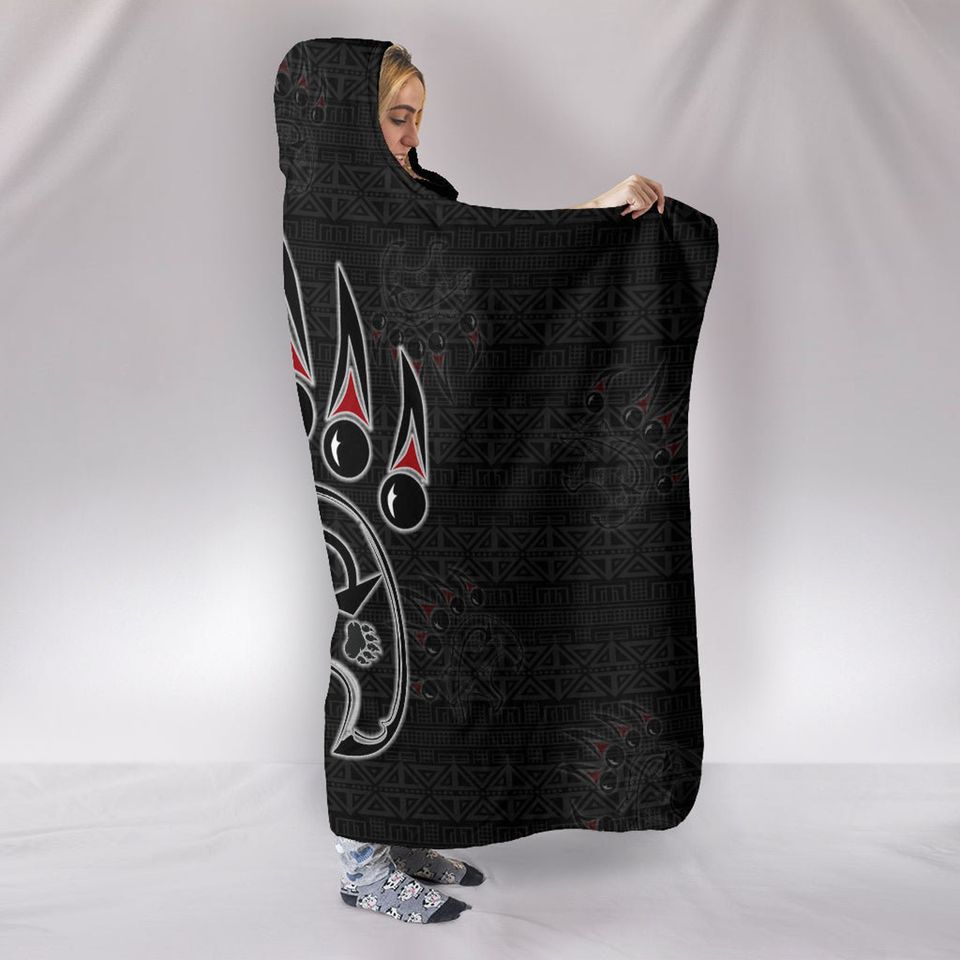 Northern Designs Tribal Bear Hooded Blanket