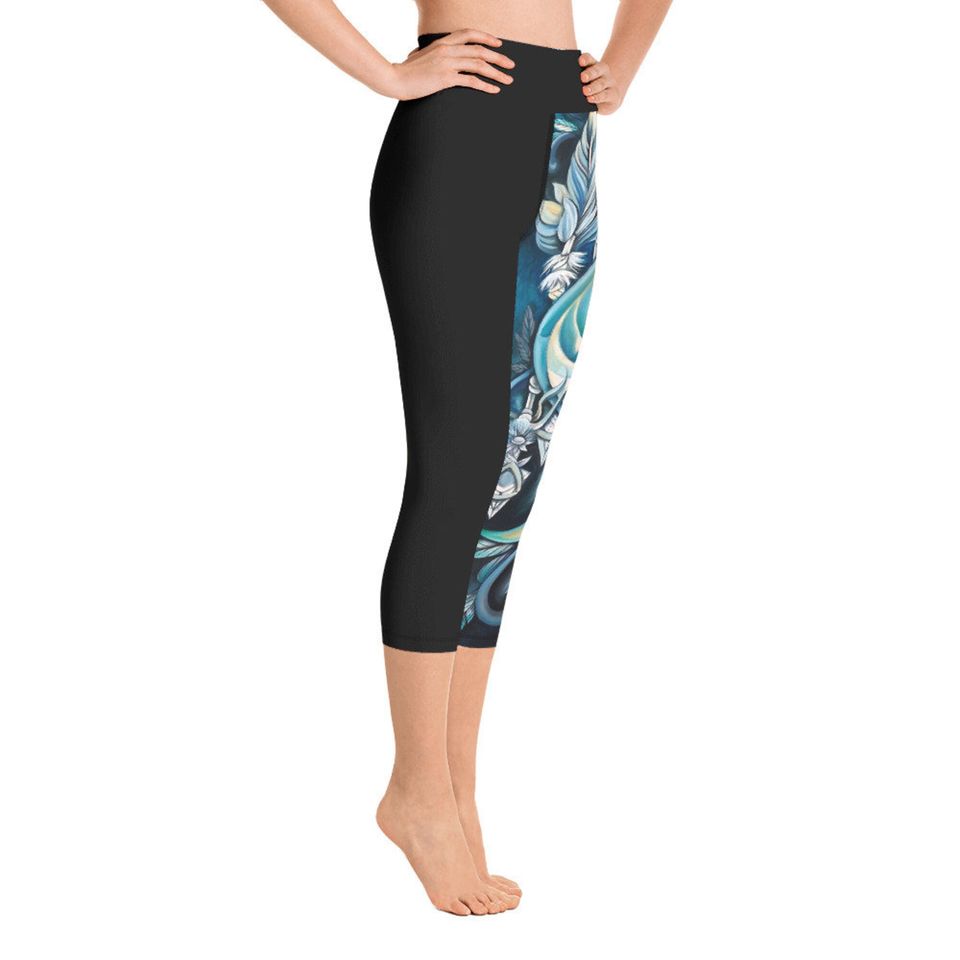 Nautilus Black Yoga Capri Leggings