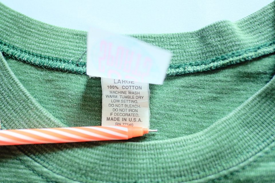 Eastern Michigan University, Vintage T-shirt