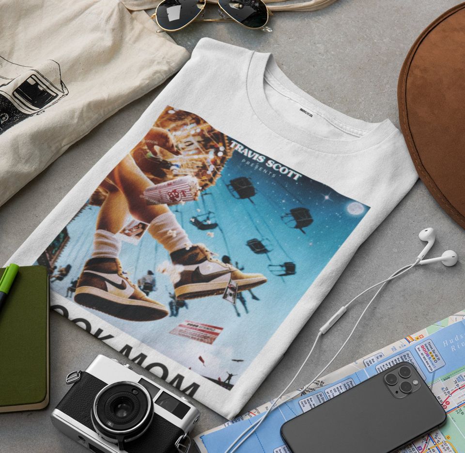 Look Mom I Can Fly Travis T-shirt