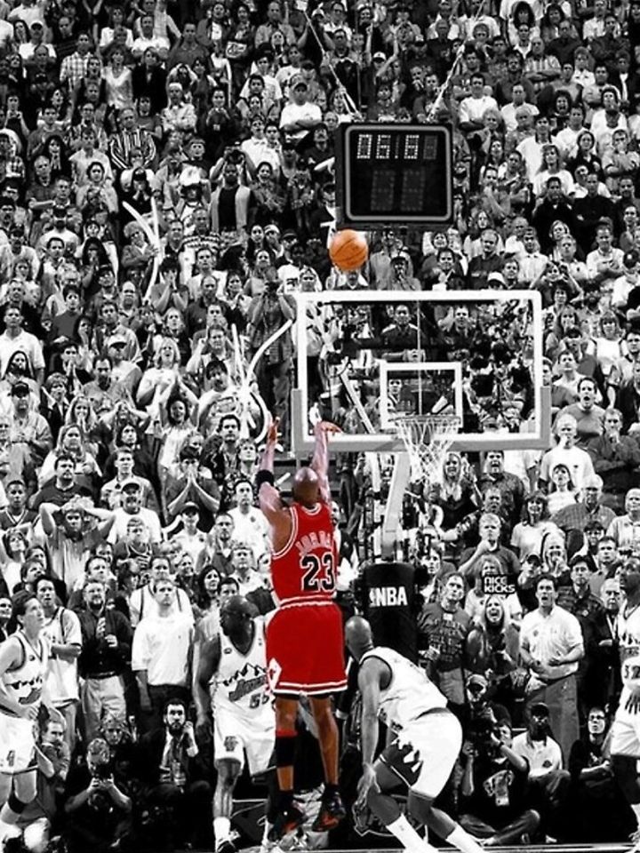 Michael Jordan Shot Over Russell iPhone Case