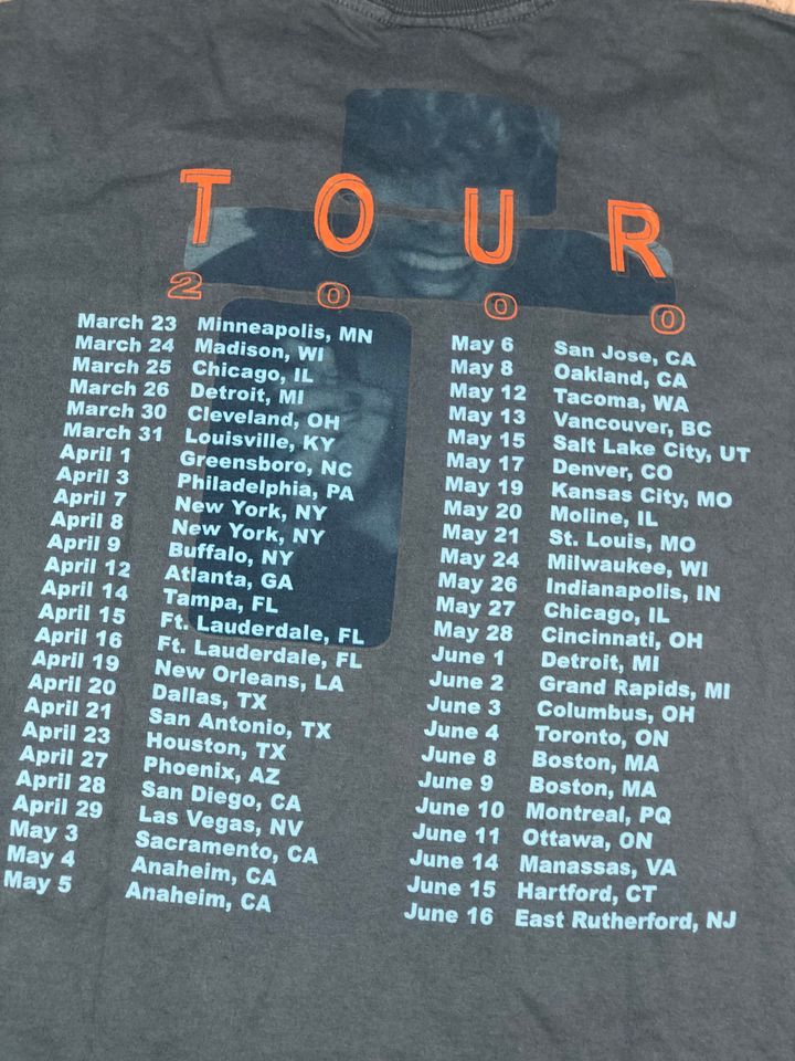 Vintage 2000 Tina Turner Gray T-Shirt