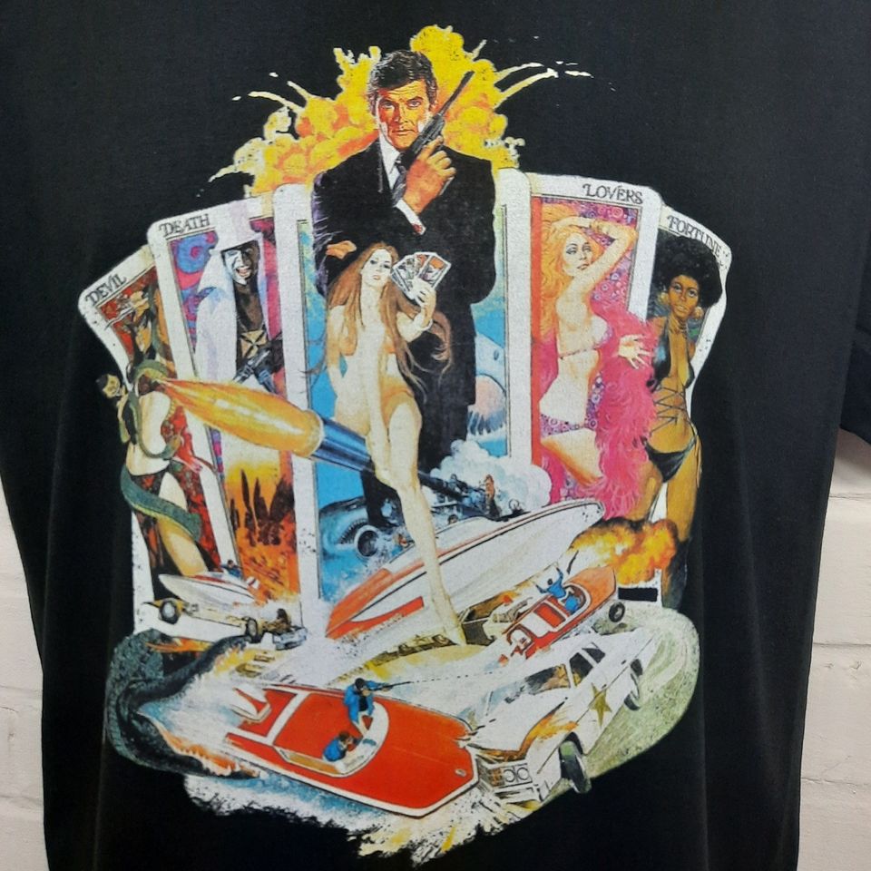 Live an Let Die - T-Shirt James Bond Inspired