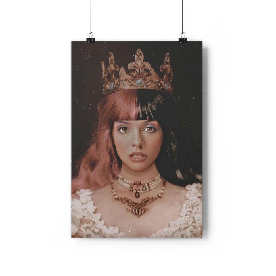 Melanie Martinez Premium Poster
