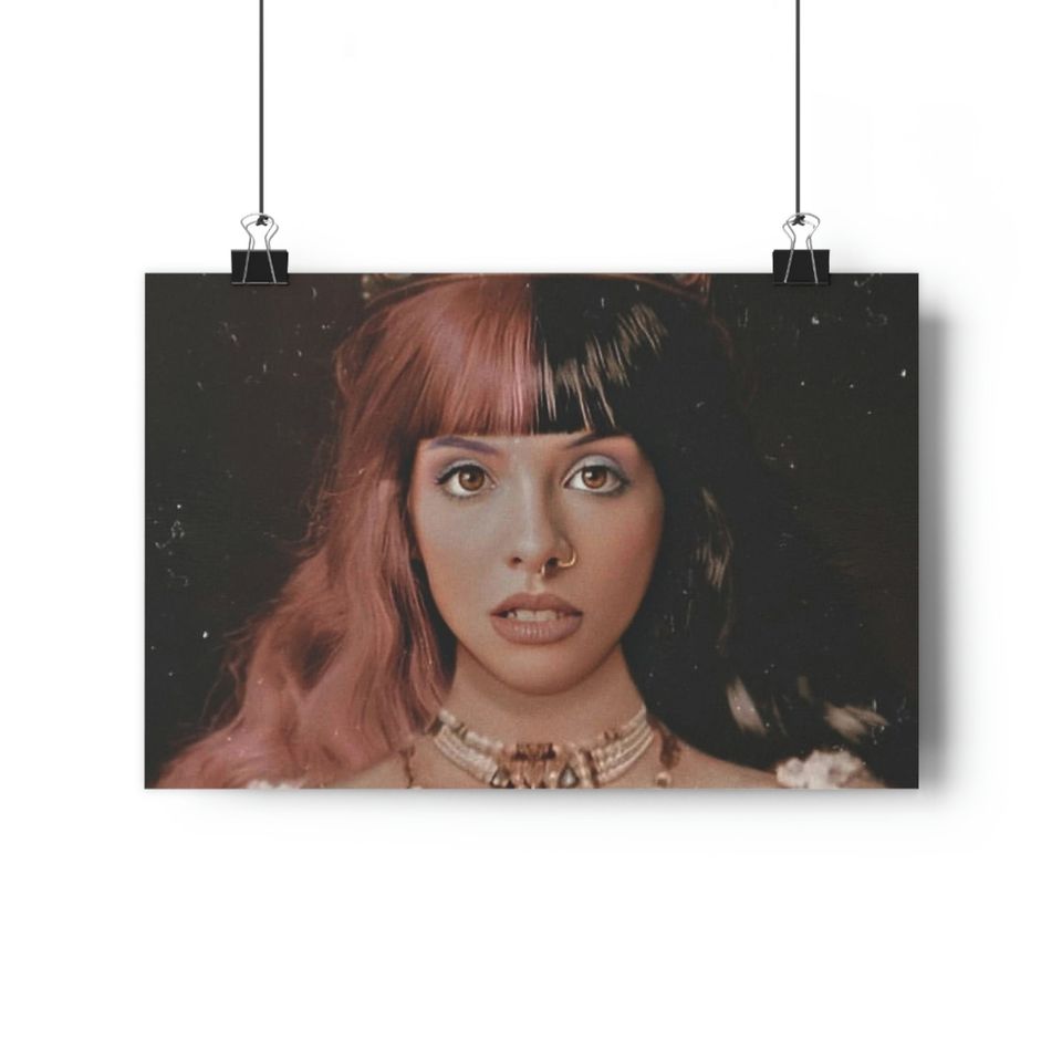 Melanie Martinez Premium Poster