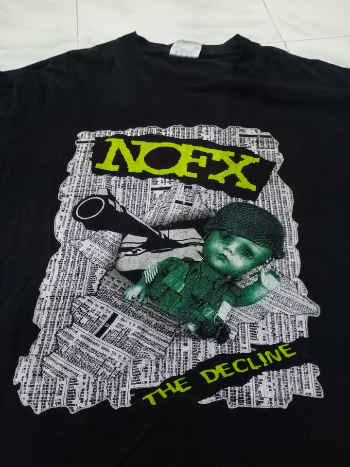 Vintage NOFX The Decline Punk Rock T-shirt