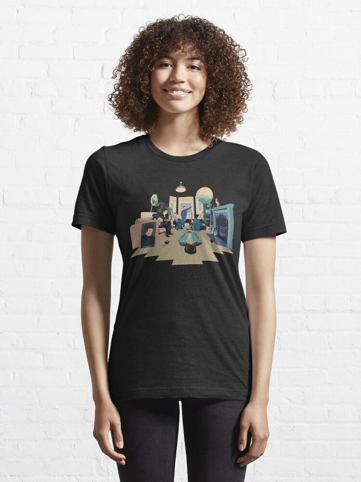 Defaybe | Essential T-Shirt