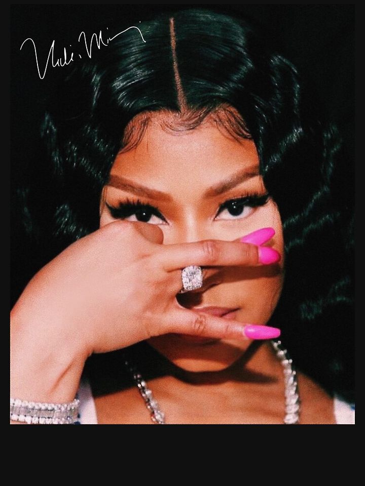 Retro Vintage Nicki Minaj Pullover Hoodie