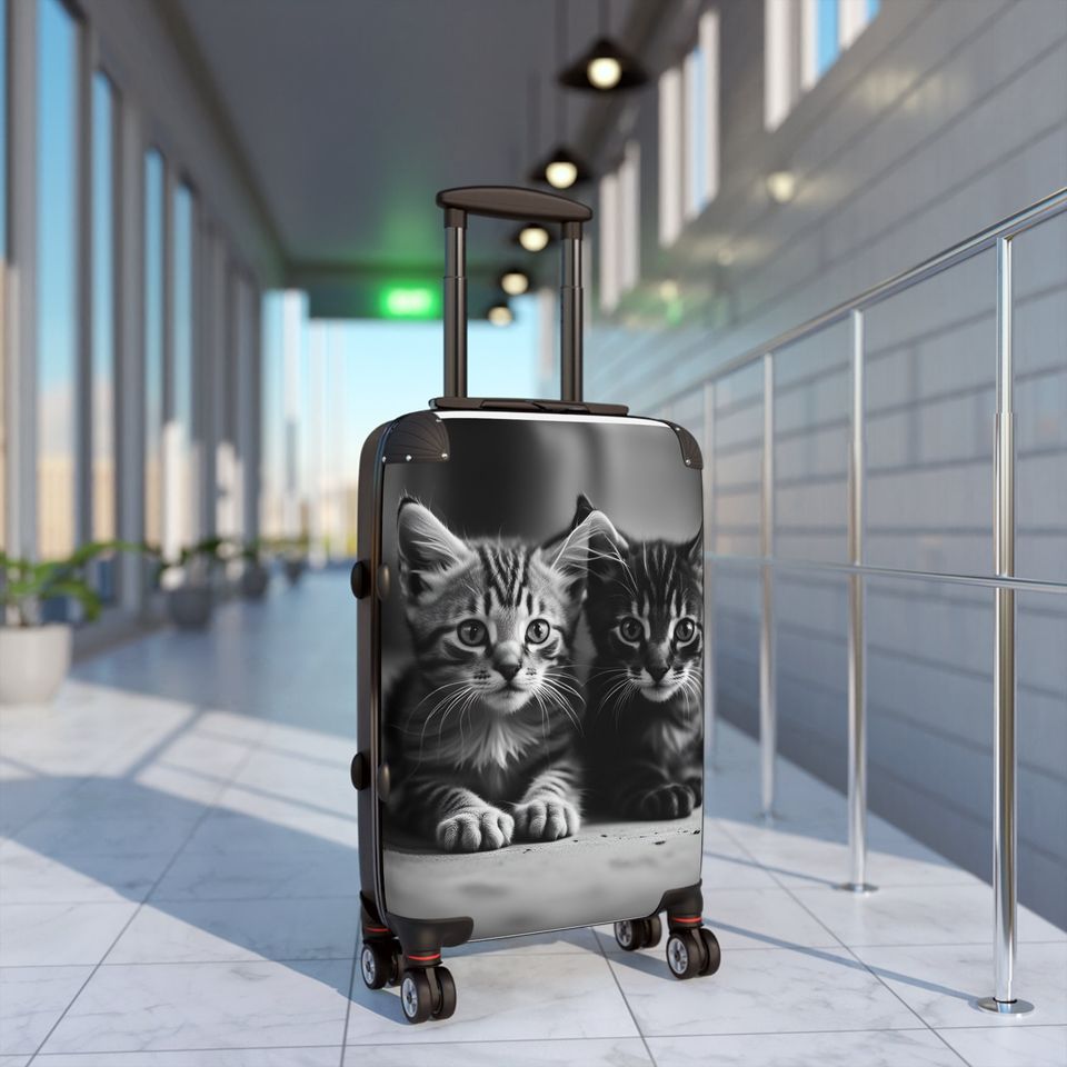 Cabin Size Suitcase With Adorable Kittens Design