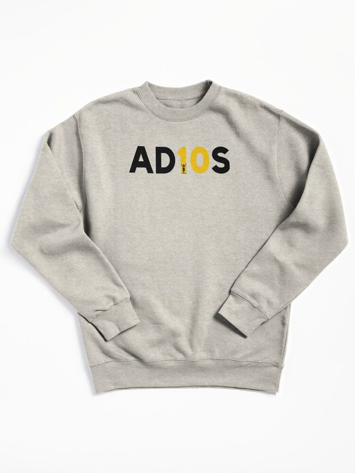 Lionel Messi - Perfect Gift #10 Pullover Sweatshirt