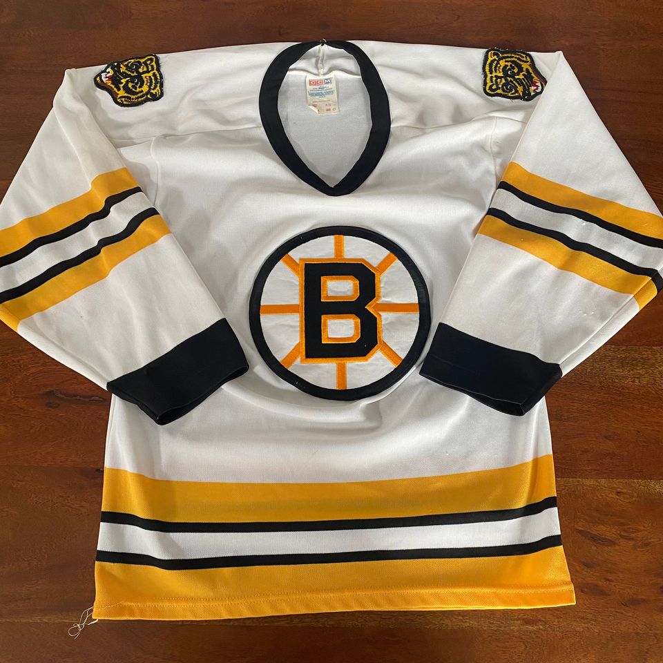 Vintage Boston Bruins Pooh Bear CCM Hockey Jersey