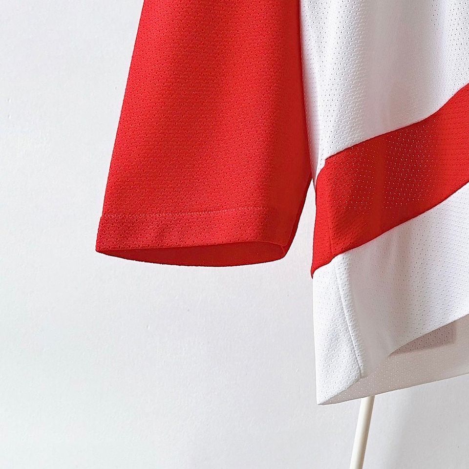 90s Steve Yzerman player Detroit Red Wings NHL Jersey/ XL