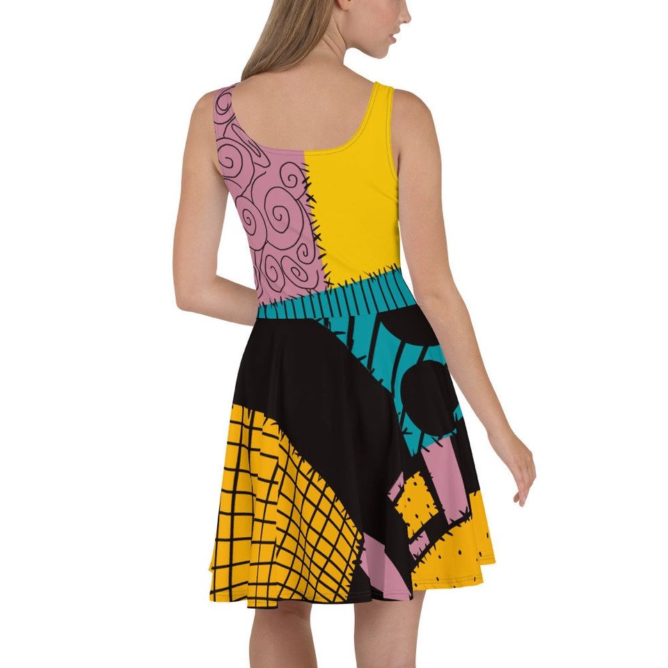 Cosplay Dark Elegance: 'Sally the Gothic Ragdoll' Nightmare Skater Dress