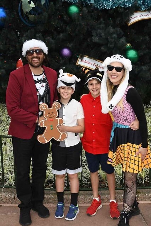 Cosplay Dark Elegance: 'Sally the Gothic Ragdoll' Nightmare Skater Dress