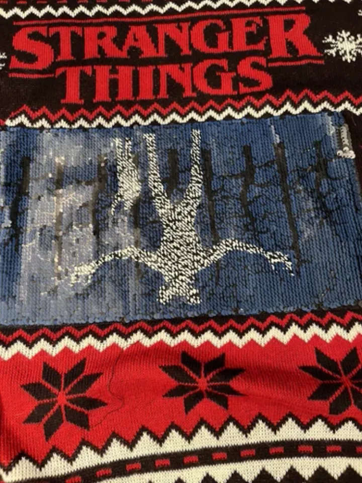New W/tags Stranger Things Ugly Christmas sweater sz 2XL Reversible Sequins Cool