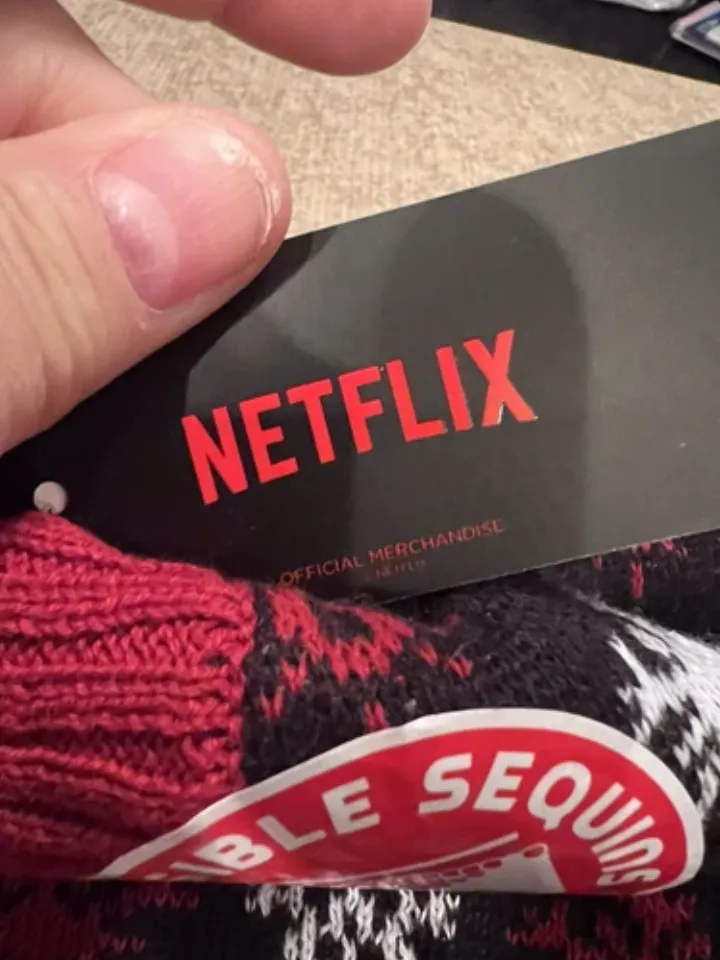 New W/tags Stranger Things Ugly Christmas sweater sz 2XL Reversible Sequins Cool