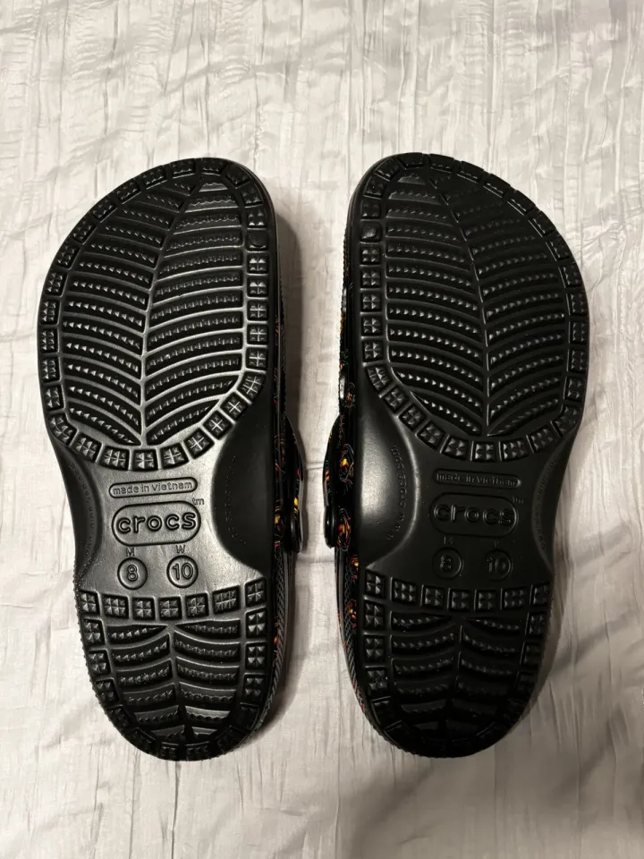 Disney Mickey Mouse Glow-in-the-Dark Halloween Clogs