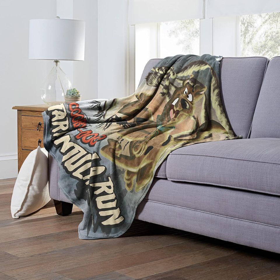 Northwest Scooby Doo Silk Touch Throw Blanket, 50" x 60", Tarantula Run