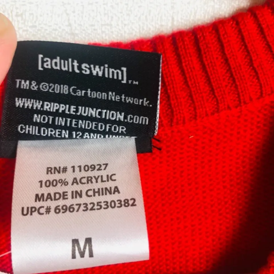 NWT Rick and Rickandmorty UGLY Christmas Sweater Size Medium Red Graphic Weave