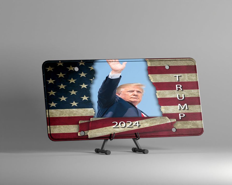 Donald Trump Waving License Plate | Car Accessories