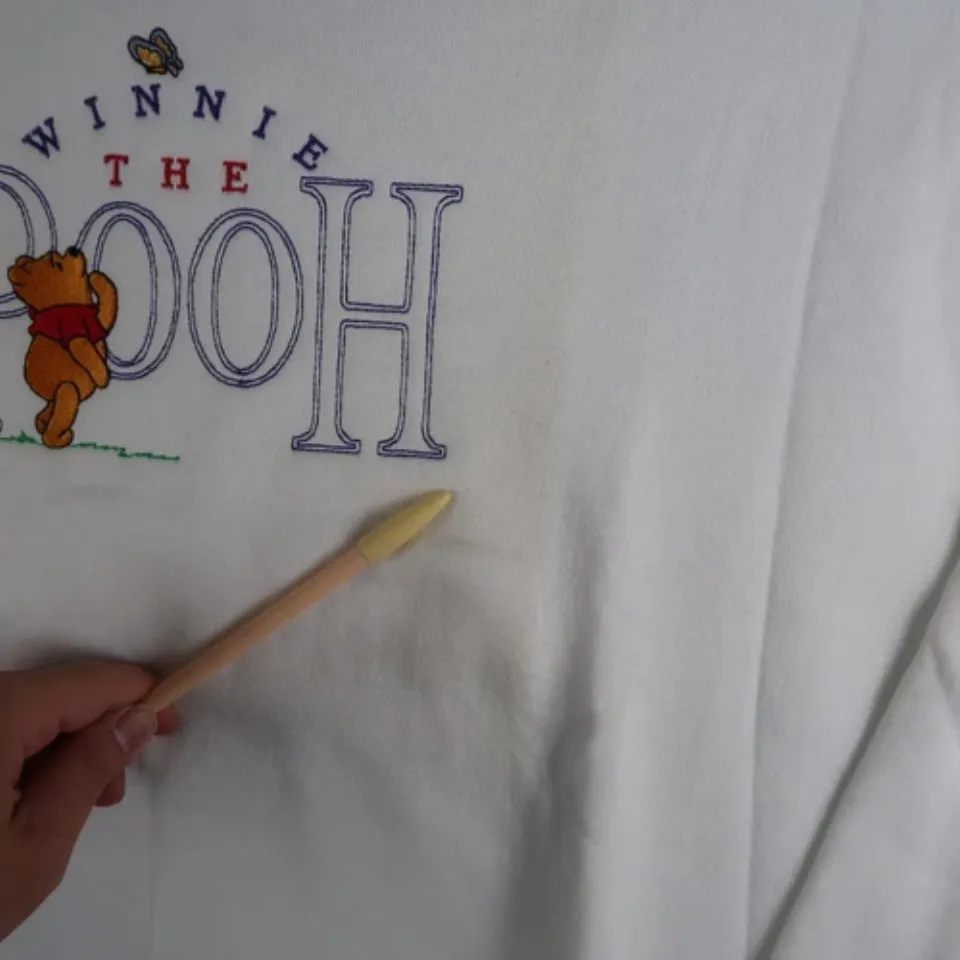 Vintage 90s Pooh Crewneck Sweatshirt Mens XL White Embroidered Made In USA