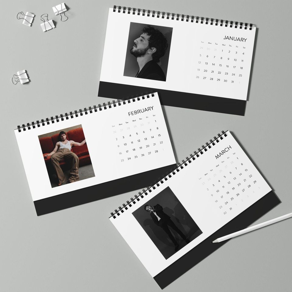 Paul Mescal - 2025 Desktop Calendar