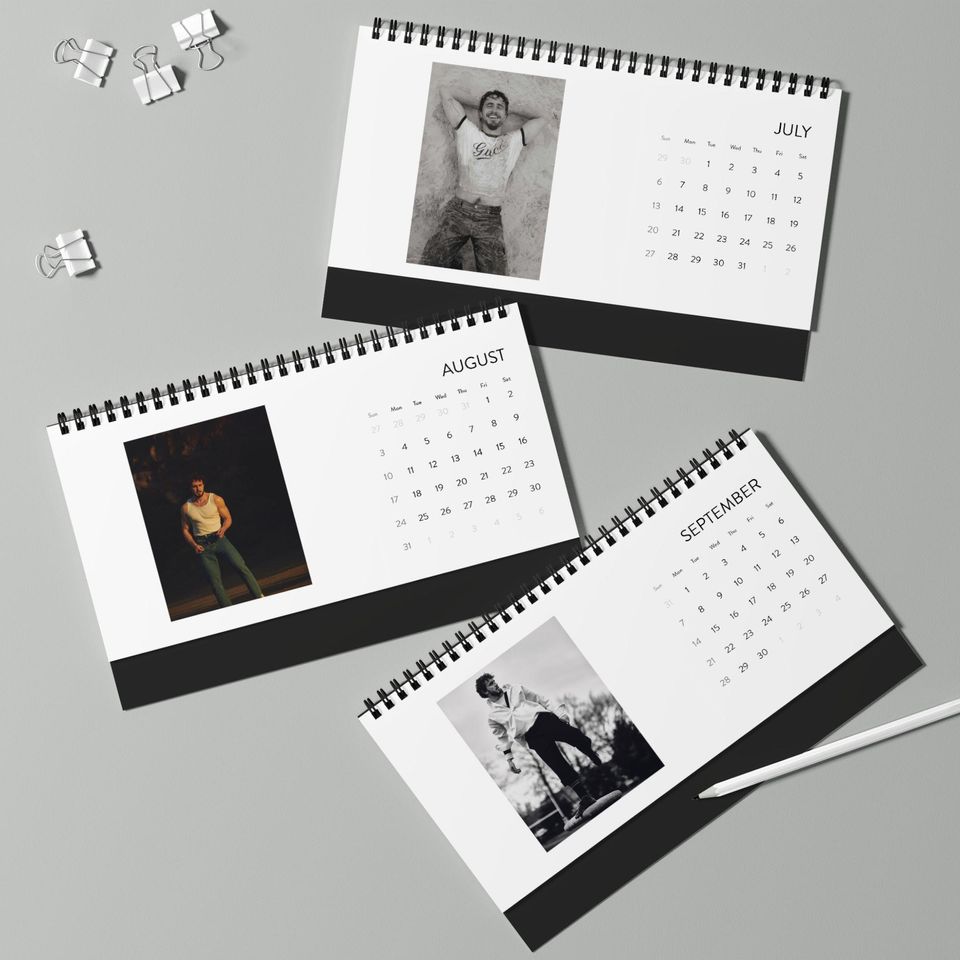 Paul Mescal - 2025 Desktop Calendar