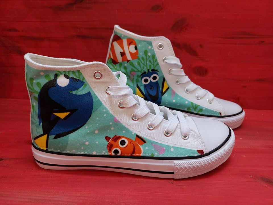 Finding Nemo Dory high top sneakers