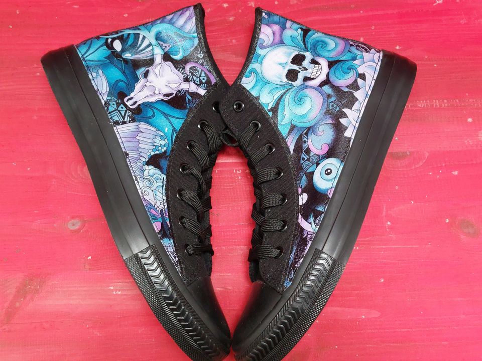 Skulls and Ram skulls high top sneakers