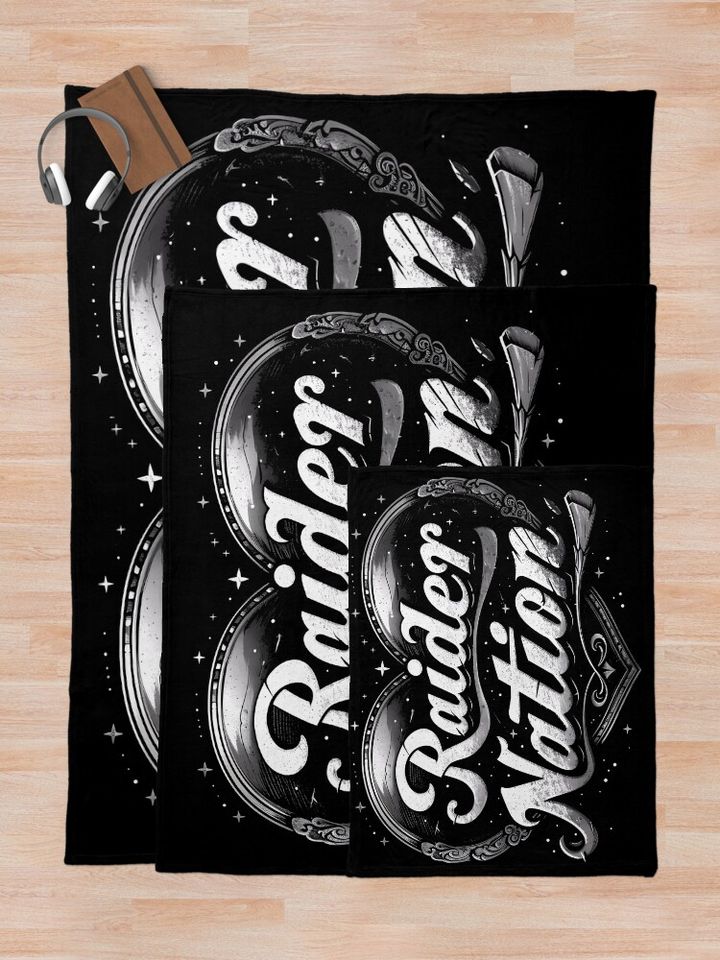 Raider Nation Heart` Throw Blanket