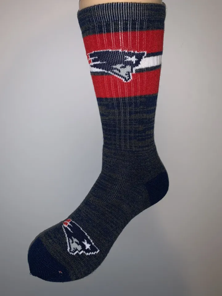 NEW ENGLAND PATRIOTS football LOGO FIRST STRING CREW LENGTH SOCKS LARGE
