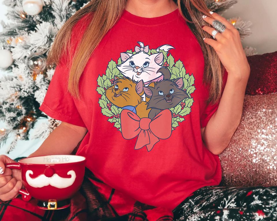 Disney Christmas The Aristocats Wreath Characters Sweatshirt