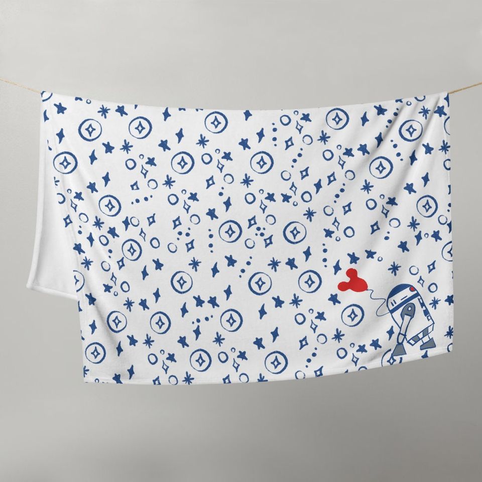 Disney BB8 and R2D2 Throw Blanket