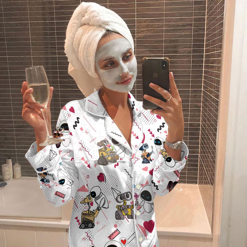 Disney Valentine's Day Pjs, Wall-E and Eve Pajamas Set