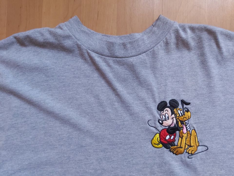 1990s Mickey Inc Mickey Mouse & Pluto T-Shirt Grey Embroidered Cartoon Disneyland  Shirt