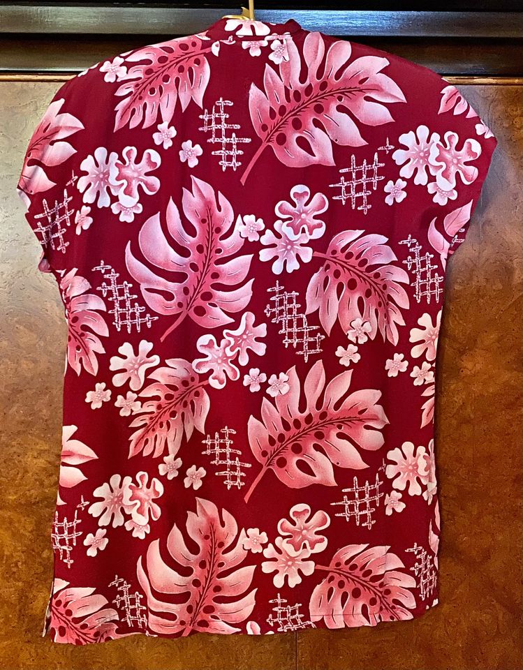 1940s Rayon Asian Hawaiian Teatimer Monstera Print M