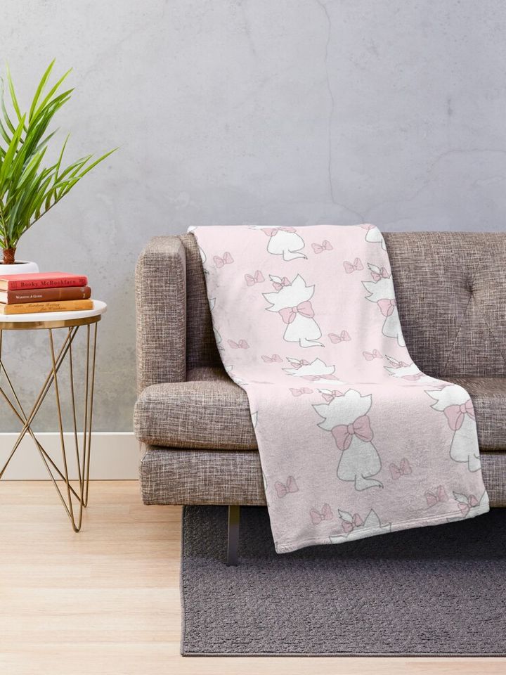 Marie Aristocats Pattern Throw Blanket