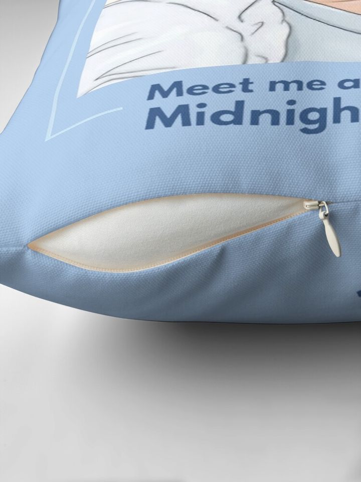 Cinde Meet me at midnight Pillow