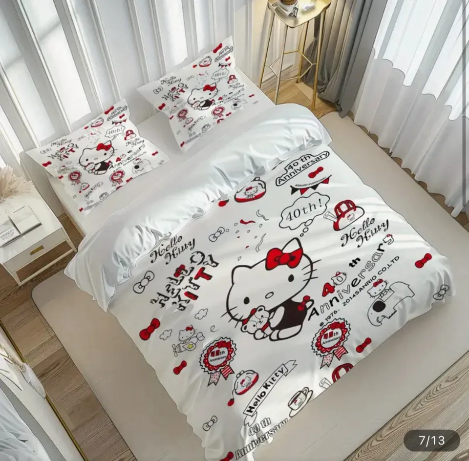 Hello Kitty Bedding Set