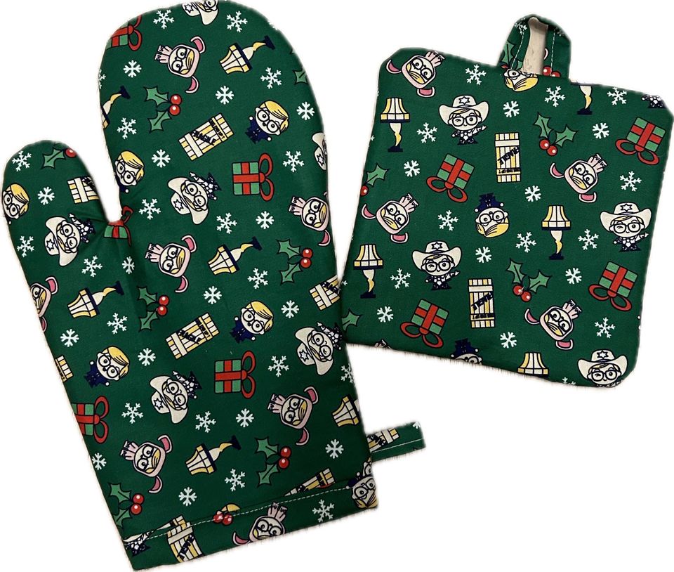 A Christmas Story Ralphie Leg Lamp Oven mitt and Pot-Holder