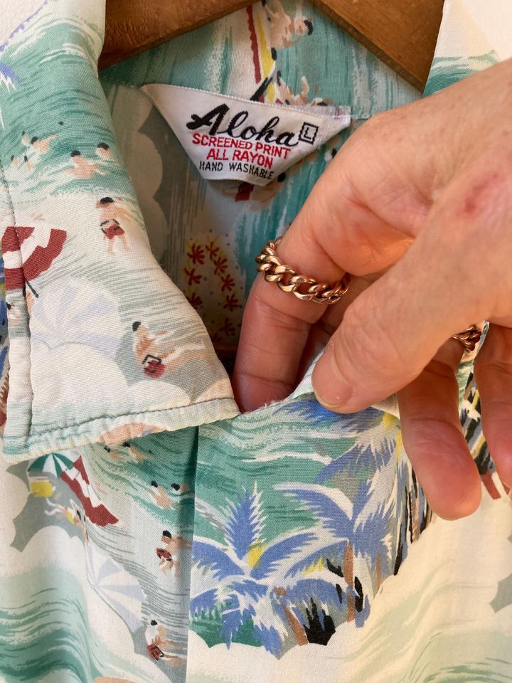 Vintage 1960s Hawaiian