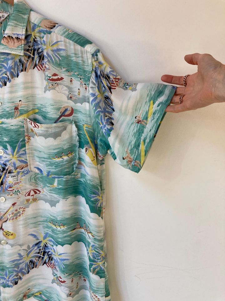 Vintage 1960s Hawaiian