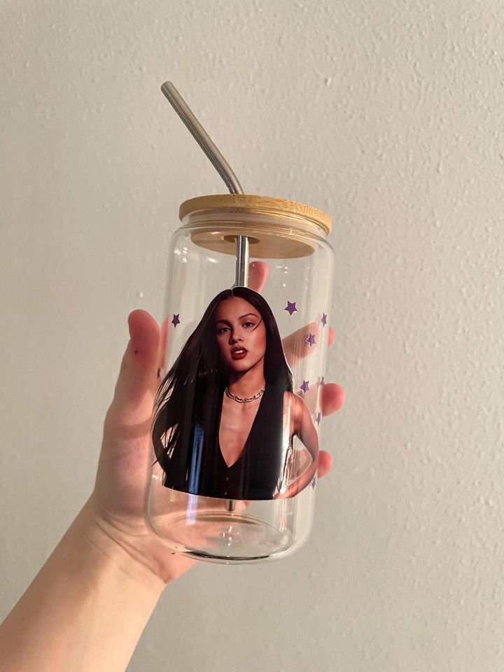 Olivia Rodrigo Frosted Tumblers