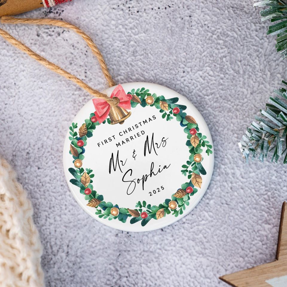 Personalized Married Ornament Gift, Ornament for Couples with Gift Box