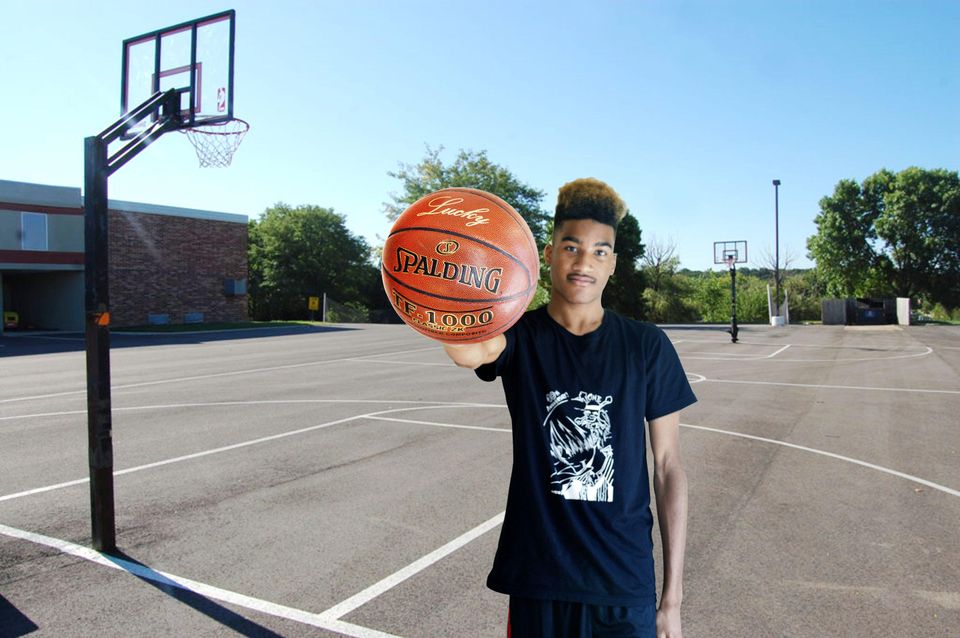 Personalized Spalding Cross Court Basketball – Gold Text